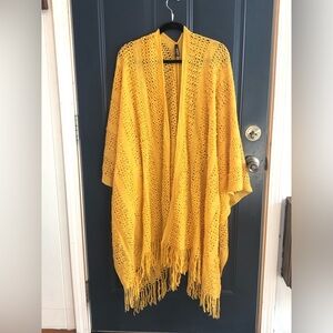 Plus Size Torrid Golden Yellow kimono Ruana with fridge hem shawl wrap knit OS